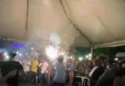 Vídeo flagra festa com aglomeração e música "acabou a quarentena" em Manaus
