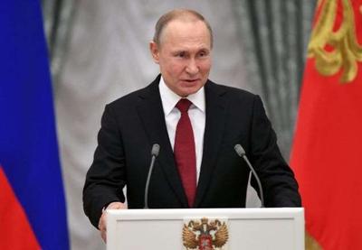 Vladimir Putin propõe proibir casamento homossexual na Constituição russa