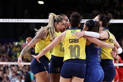 Olimpíadas: Brasil vence Turquia e conquista o bronze no vôlei de quadra 