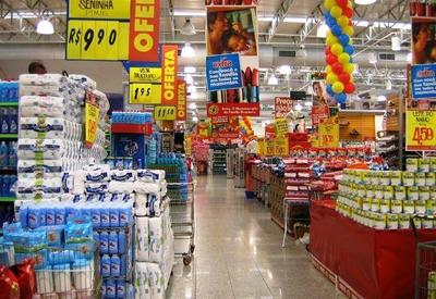 Unidades de supermercados no Brasil crescem 43,9% em 2021