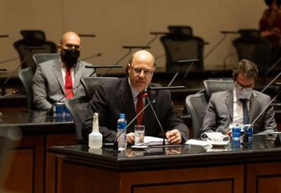 Witzel se diz vítima de golpe e compara Tribunal ao Estado Islâmico