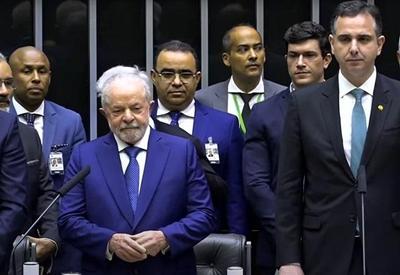 Luiz Inácio Lula da Silva é empossado 39º presidente do Brasil