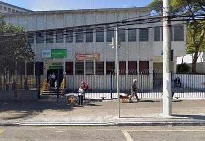 Homem desfere facada contra passageiro e fere a si próprio na estação da Sé; suspeito morreu