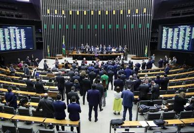 Em cinco anos, deputados apresentaram 14 propostas para restringir ou dificultar aborto legal