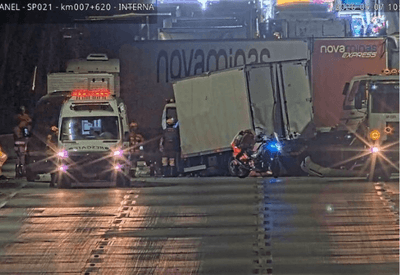 VÍDEO: acidente no Rodoanel causa 10 km de congestionamento e interdita túnel em SP
