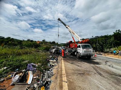 Veja a lista dos passageiros mortos no acidente da BR-116 em Minas