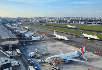 Aeroporto de Congonhas é fechado após avião da Latam colidir com pássaro
