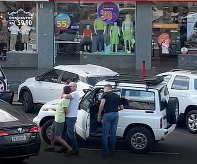 Policiais agridem publicitário, diante de filho de cinco anos, após colisão em Brasília