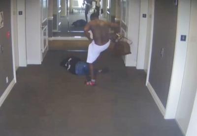 Vídeo mostra rapper Diddy agredindo ex-namorada em hotel