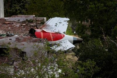 Fornecimento de combustível foi cortado durante decolagem de avião que caiu na Índia
