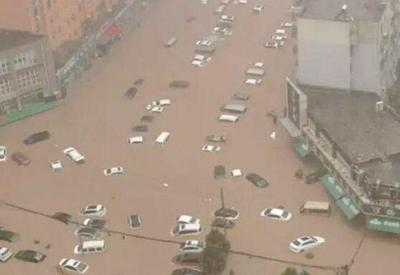 Sobe para 51 o número de mortos em enchentes na China
