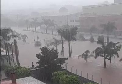 Fortes chuvas causam alagamentos e prejuízos na Grande São Paulo