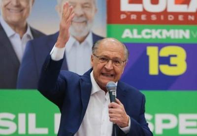 Alckmin se reúne com governadores eleitos para discutir educação básica