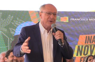 Regulamentação da Lei de Reciprocidade Econômica sai até terça-feira (15), diz Alckmin 