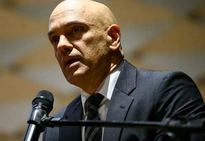 Moraes dá 15 dias para PGR decidir se vai oferecer denúncia sobre Bolsonaro