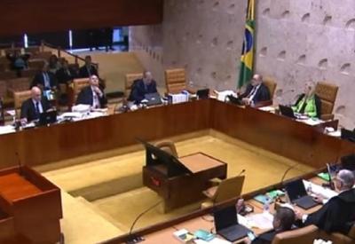 Alexandre de Moraes e André Mendonça discutem durante julgamento no STF