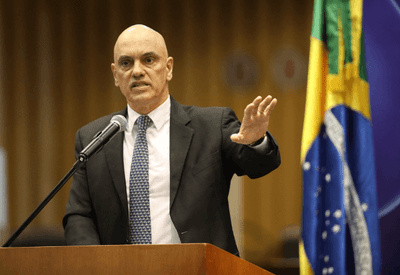 Moraes manda PF abrir inquérito sobre vazamento de conversas de juiz auxiliar de seu gabinete e membro do TSE