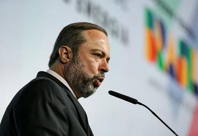 Ministro cobra solução imediata após vazamento em mina da Vale em MG