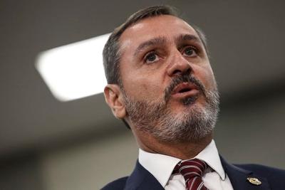 PF pede presença de equipe policial dentro da casa de Bolsonaro para assegurar prisão domiciliar