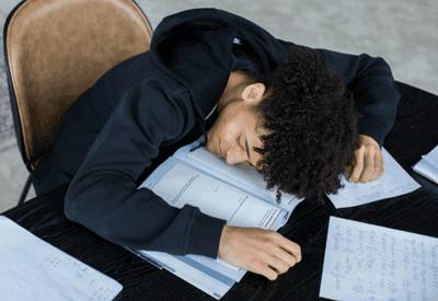 Enem 2025: saiba como controlar a ansiedade e revisar os conteúdos essenciais antes da prova