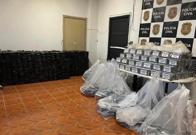 Polícia apreende duas toneladas de cocaína em caminhão de reciclagem no Guarujá (SP)