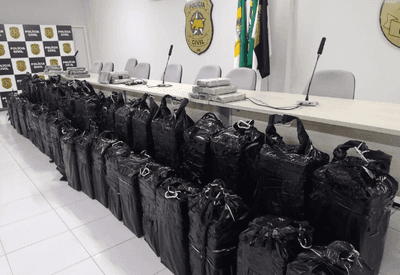 Polícia apreende 1,2 tonelada de cocaína avaliada em mais de R$ 150 milhões, em Natal