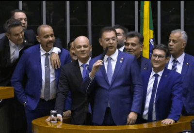 'PEC da Blindagem' é aprovada em 2º votação e segue agora para o Senado