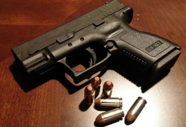 Autorizações para porte de arma caem 30% em um ano no Brasil
