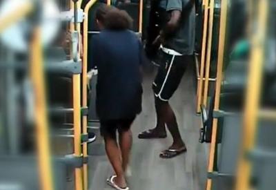  Criminosos agridem passageiros e fazem arrastão em ônibus no Rio de Janeiro