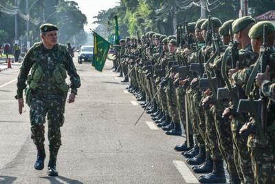 Mudanças na aposentadoria de militares estão entre medidas do corte de gastos anunciadas por Haddad