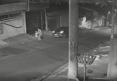 Grávida de gêmeos é atropelada em Guarulhos (SP); motorista foge sem prestar socorro