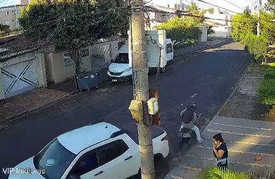 Vídeo: Motorista atropela ladrão e impede assalto em Minas Gerais