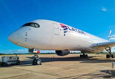 Dois aviões da LATAM colidem com pássaros em intervalo de 50 minutos em Guarulhos (SP)