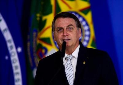 Bolsonaro promete manter zerados os impostos federais sobre os combustíveis