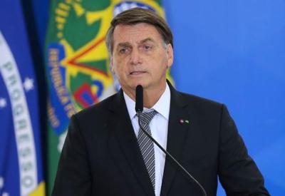 Bolsonaro é internado em hospital de São Paulo