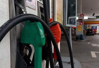 Governadores querem congelar ICMS da gasolina por 90 dias