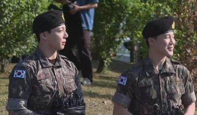 Astros do BTS, Jimin e Jung Kook são dispensados do serviço militar sul-coreano