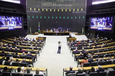 Câmara dos Deputados aprova urgência para projeto sobre "restos a pagar" de R$ 4,6 bilhões