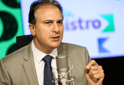 Ministro da Educação propõe regular mensalidades abusivas no ensino superior