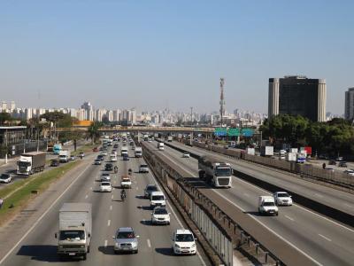 Acidentes com caminhões disparam nas rodovias federais em 2024