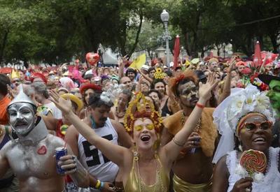 Carnaval é feriado ou ponto facultativo? Entenda o que diz a lei