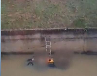 Carro cai em rio no Espírito Santo e deixa três mortos; menina de 14 anos é resgatada