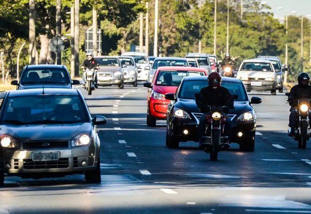 Prefeitura de SP suspende rodízio de veículos durante o feriado de Tiradentes