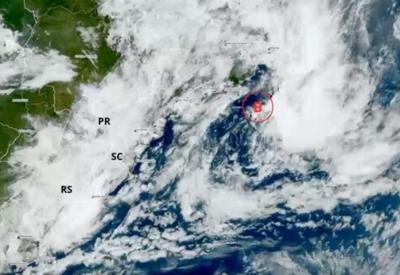 Ciclone raro em alto-mar gera alerta para SC; confira previsão