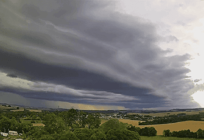 Ciclone extratropical causa chuva e temporais no Sul e Sudeste na última sexta-feira de janeiro