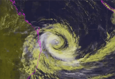 Ciclone "raro" ameaça costa leste da Austrália 