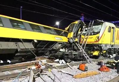 Pelo menos 4 morrem e 23 ficam feridos após colisão de trens na República Tcheca 