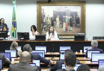 Fim do aborto legal entra na pauta de comissão da Câmara