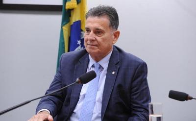 Dino manda deputado do PL ficar a 50 metros de distância de coronel da PM após xingamento