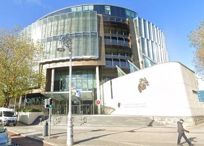 Brasileiro é acusado de esfaquear três pessoas na Irlanda